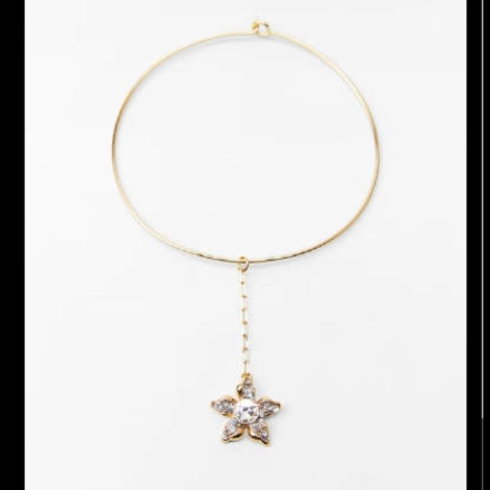 RHINESTONE STAR CHOKER